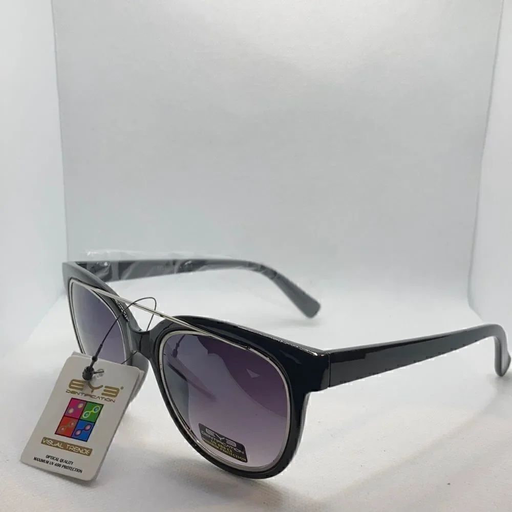 Eyedentification Brow Bar Women’s Black Frame Sunglasses
